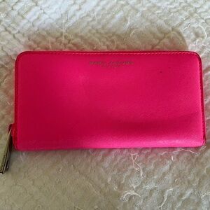 Pink Marc Jacobs Wallet 💕